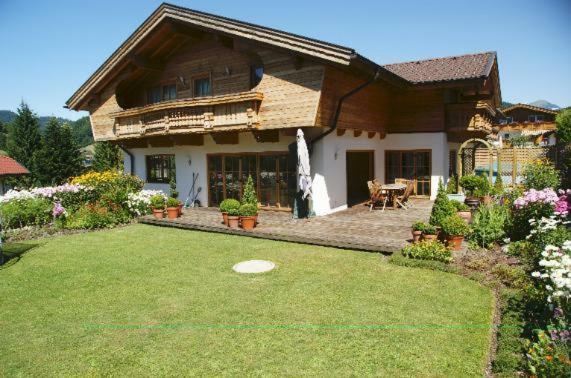 Ado'S Haus Villa Нийдерау Екстериор снимка