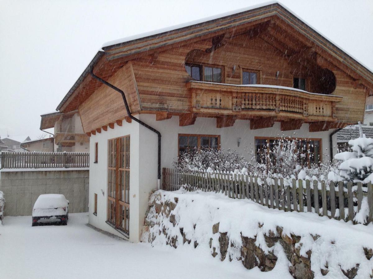Ado'S Haus Villa Нийдерау Екстериор снимка